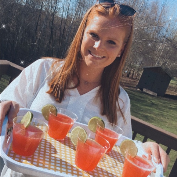 Meet the Posher Other - Meet your Posher, Sarah